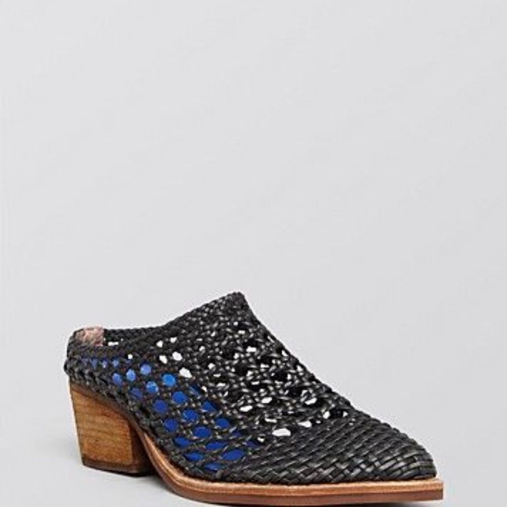 Jeffrey‎ Campbell Armadillo Black Woven Mules Sz 7